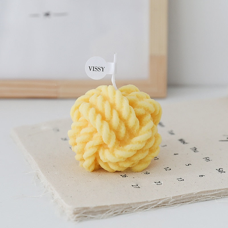 Wool Knot Textured Decorative Candle - Image 4