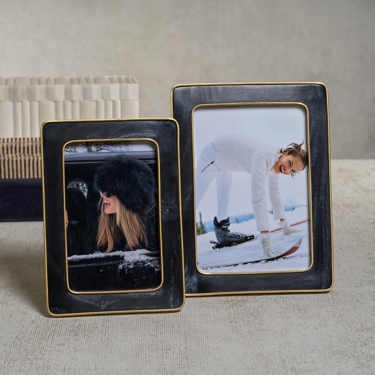 Marbled Black Resin Photo Frame with Brass Trim - Image 2